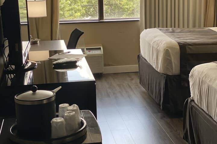 Room 6 of 45