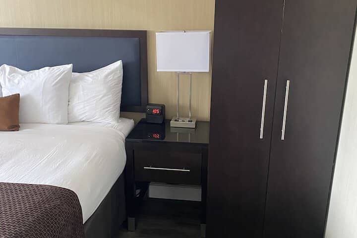 Room 10 of 45